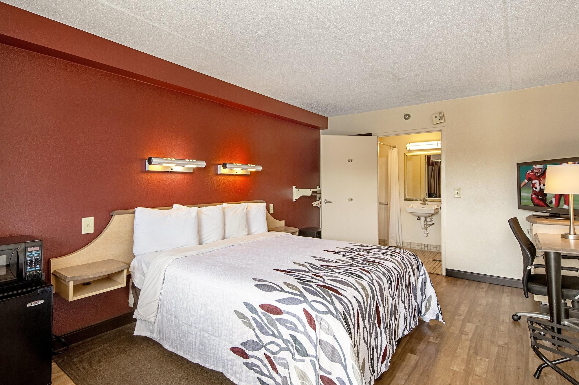 Red Roof Inn Pittsburgh North Cranberry Township Bagian luar foto